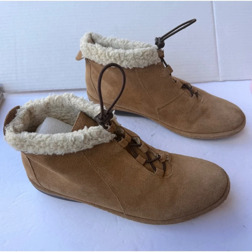 Lands End Women's Suede Ankle‎ Boots Tan Brown Sz 9B Sherpa Lining Stylish Warm